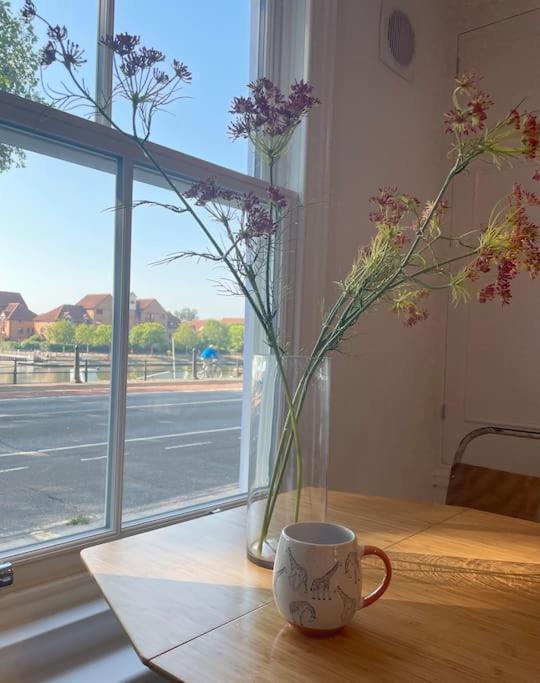 Townhouse With Harbour Views. Sleeps 7 Feriehus *
