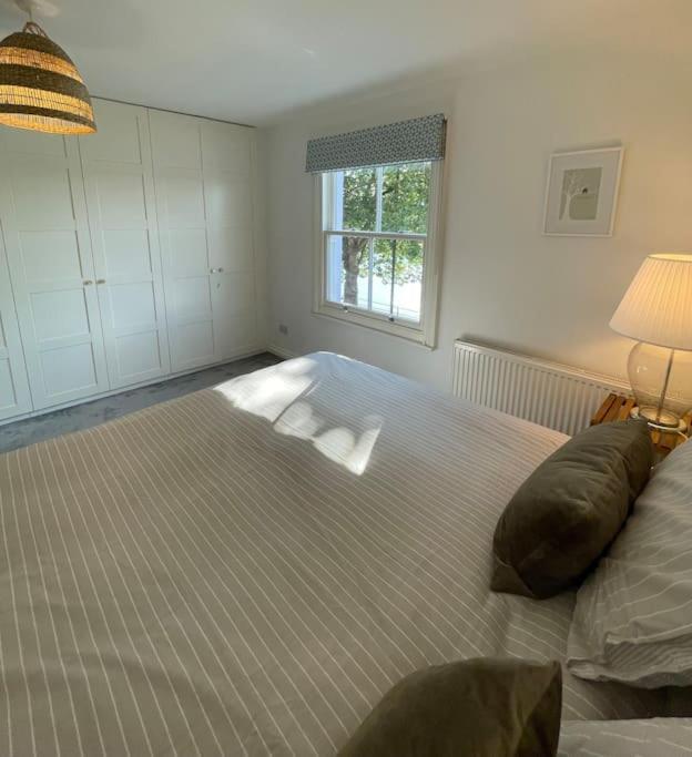 Feriehus Townhouse With Harbour Views. Sleeps 7 Bristol